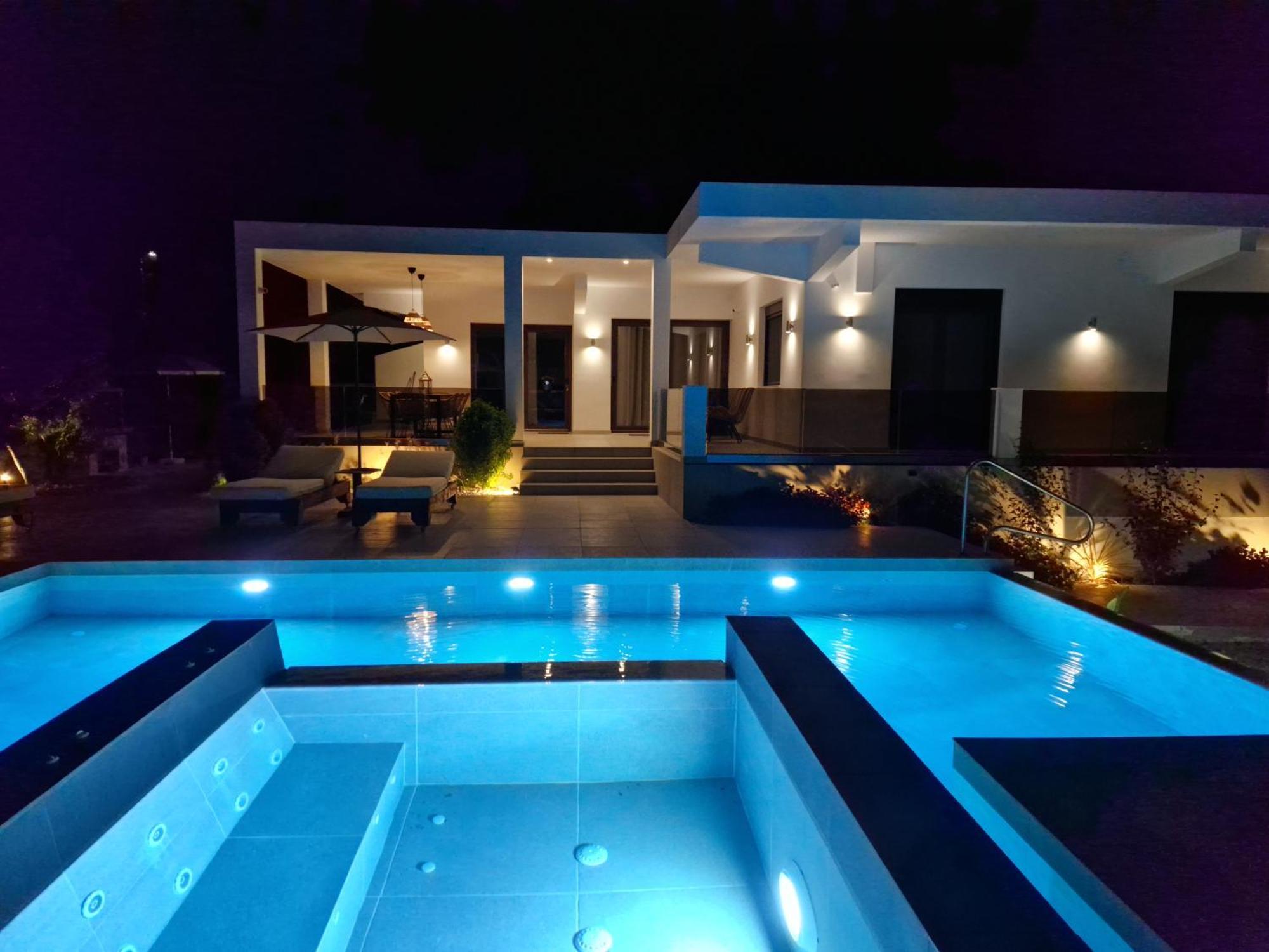 פסטידה Luxury Villa Anemone With Private Pool מראה חיצוני תמונה